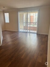 Building Photo - 260 E Flamingo Rd