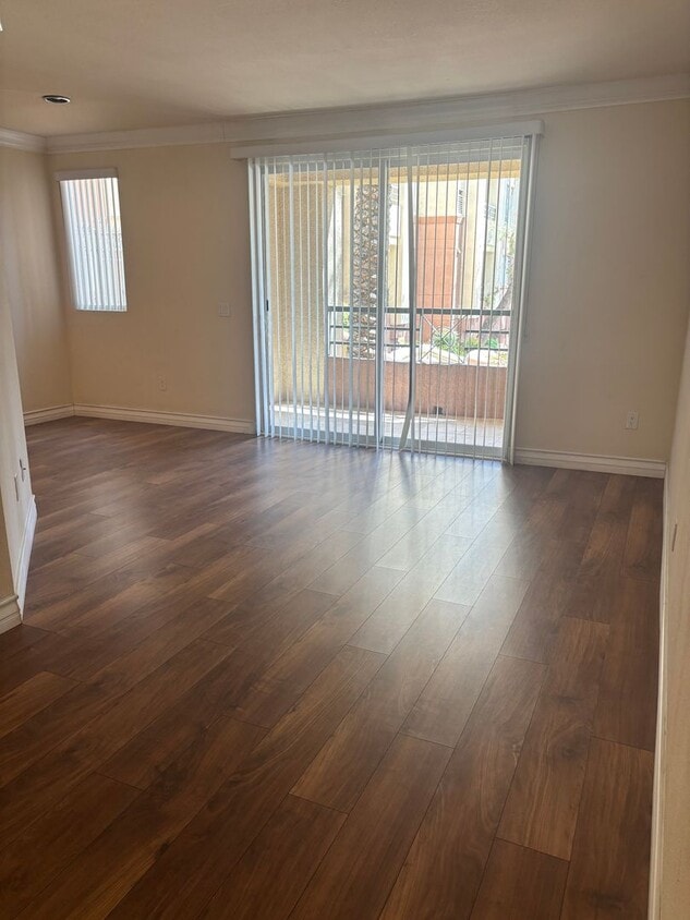 Primary Photo - Meridian Unfurnished 1 Bed | 1 Bath Luxury...