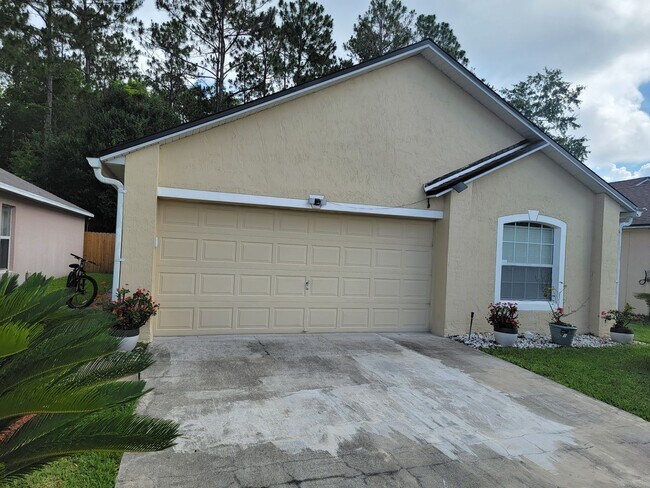 Foto del edificio - Coming Soon ... Charming 3 Bed/2 Bath Home...