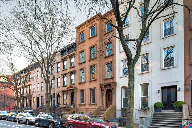 Building Photo - 378 Clinton St
