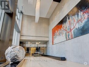 Building Photo - 386-3386 Yonge St