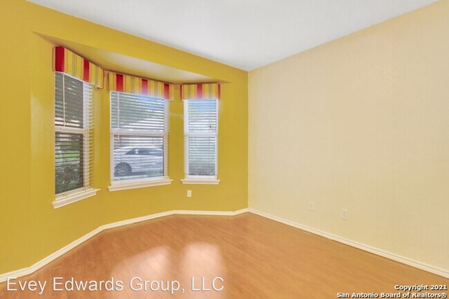 Building Photo - 3 br, 2.5 bath House - 2219 Beacon Creek