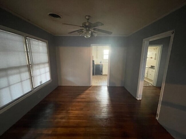 Foto del edificio - Cute 2 Bedroom