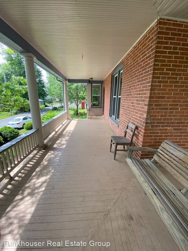 Building Photo - 4 br, 2.5 bath House - 1301 Mt. Clinton Pike
