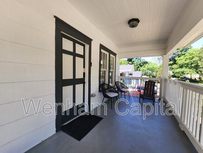 Building Photo - 1116 Montreat Ave SW