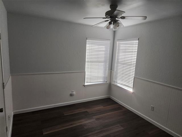 Foto del edificio - 8240 Willis Ln