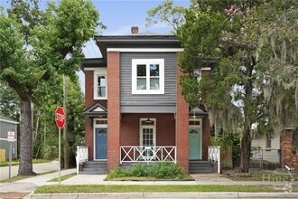 Building Photo - 902 E Bolton St