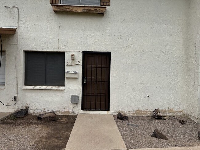 Foto del edificio - Holiday Gardens 2br Townhome