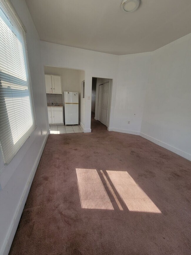 Foto del edificio - 7208 Torresdale Ave