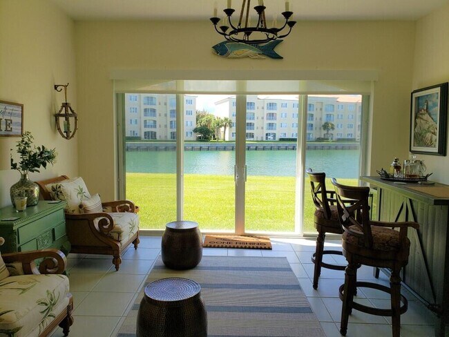 Foto del edificio - 8 Harbour Isle Dr E