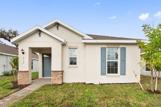 Building Photo - BRAND NEW HOME! Modern, energy efficient h...