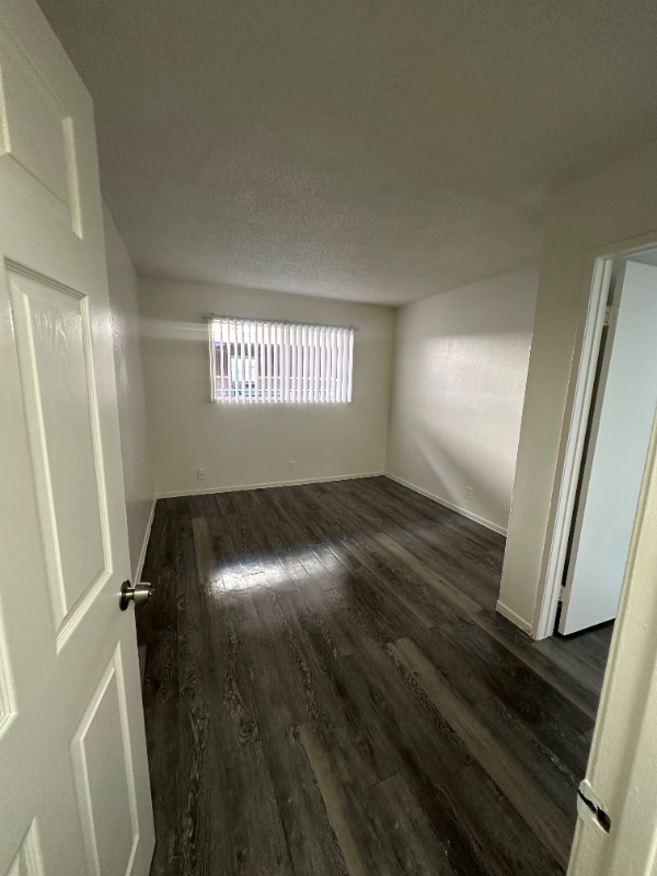 Building Photo - 4688 Huntington Dr