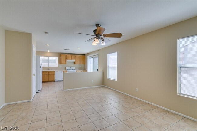 Foto del edificio - 1170 Orange Meadow St