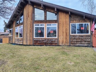 Building Photo - 1119 Mila St