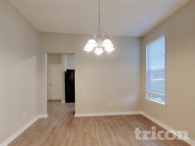 Foto del edificio - 4757 Highpoint Way
