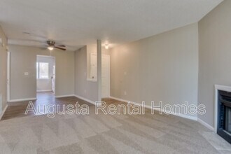 Building Photo - 2814 Thomas Ln