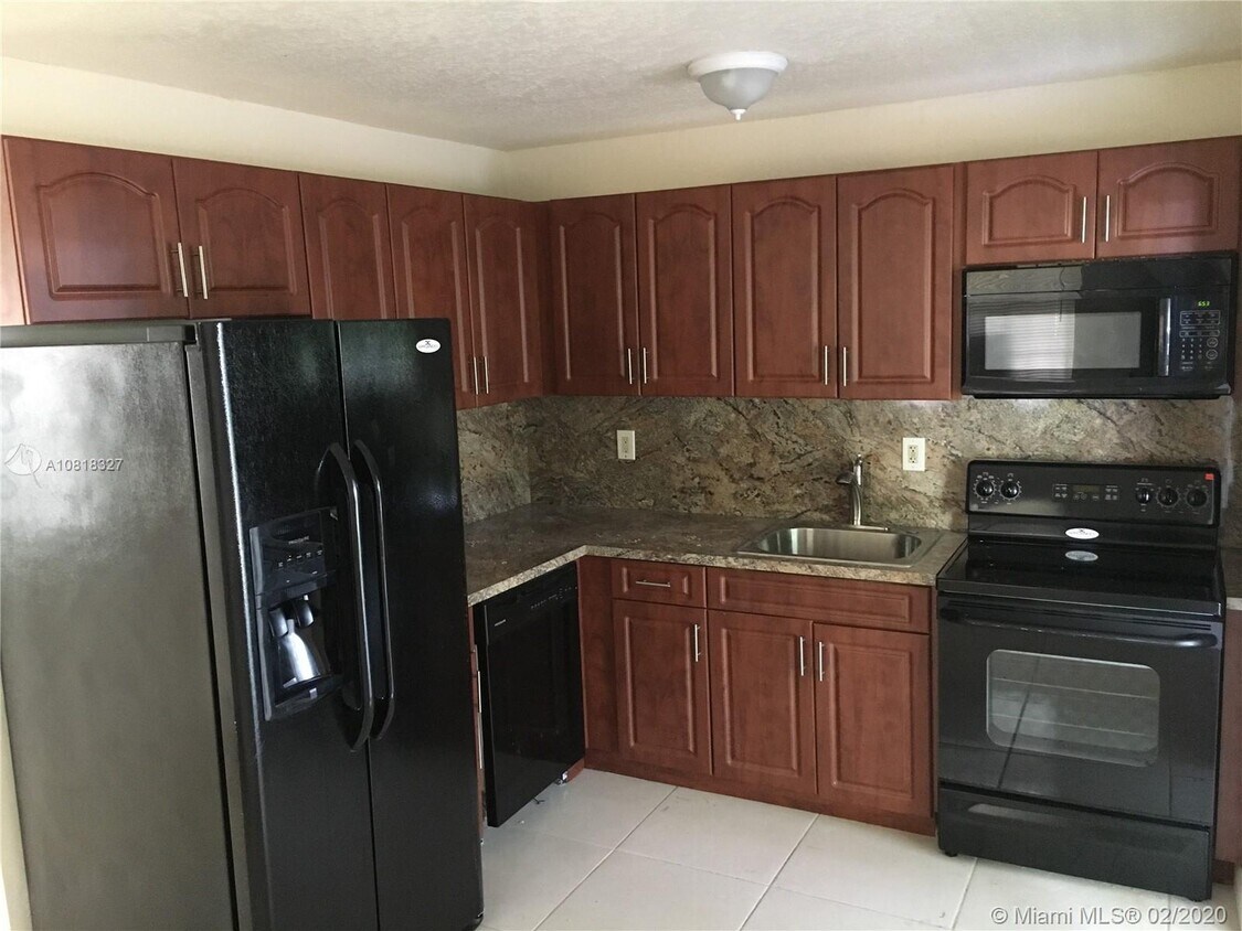 Foto principal - 1601 NW 7th Pl