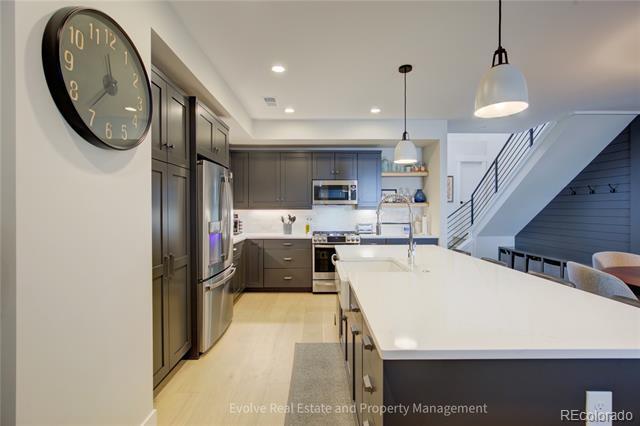 Foto del edificio - 5222 Allison Way