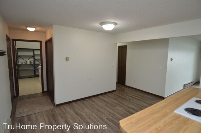 Foto del edificio - 2 br, 2 bath House - 815 Duke Drive #409