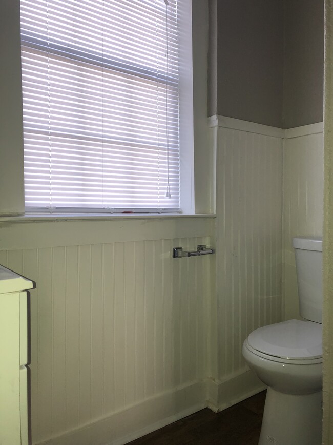 Brand new toilette. - 215 Rigsby Ave