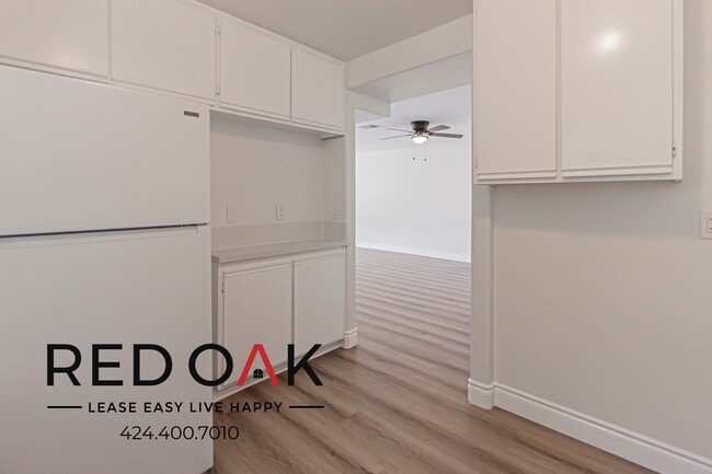 Building Photo - 1250 W Gardena Blvd