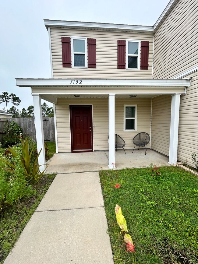 Building Photo - 7152 Riverbrooke St