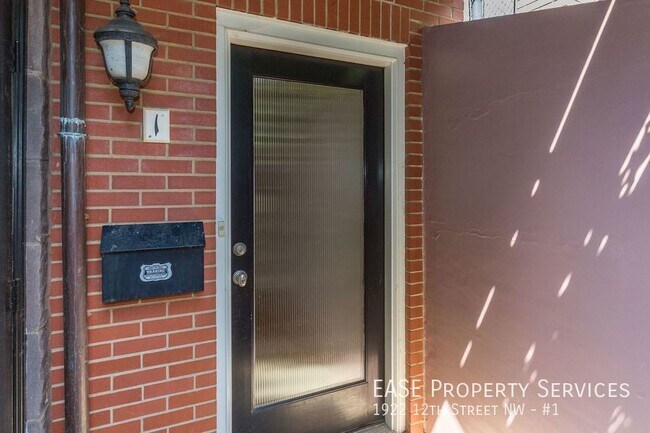 Foto del edificio - 1922 12th St NW