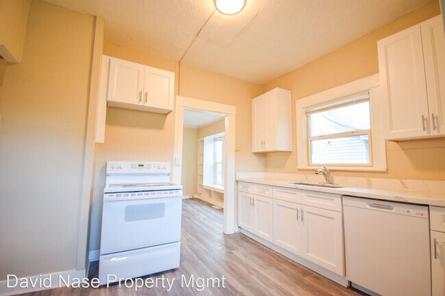 Building Photo - 2 br, 1 bath House - 1314 N Webster St