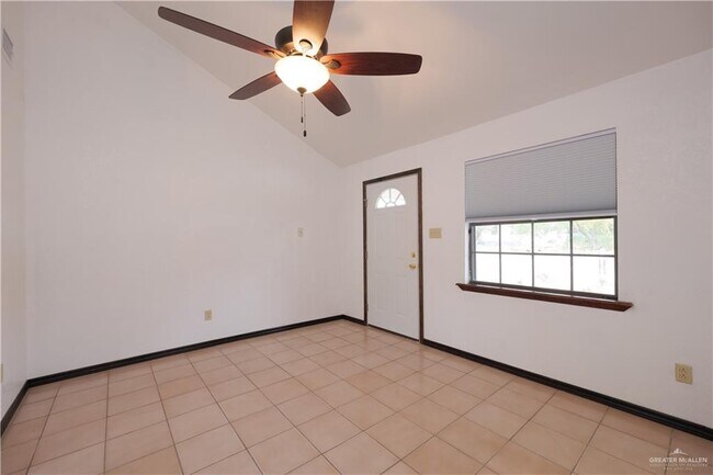 Foto del edificio - 603 N Houston St