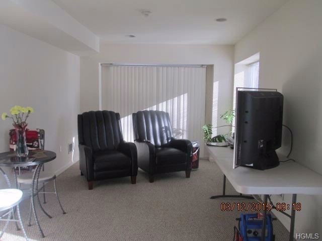 Building Photo - 423 Arlington Ct