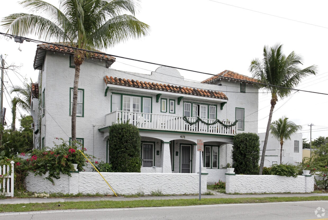Foto principal - 401 NE 2nd Ave