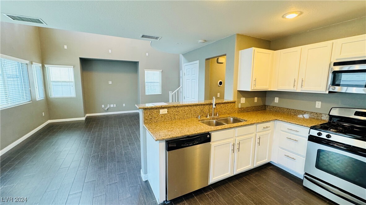 Building Photo - 8774 Brindisi Park Ave