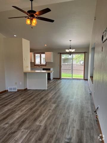 Building Photo - 1700 Hulke Dr