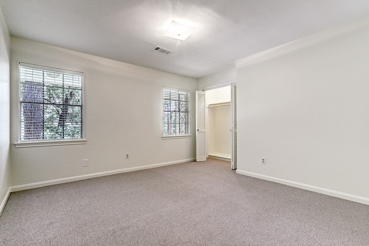 Building Photo - 12526 Boheme Dr