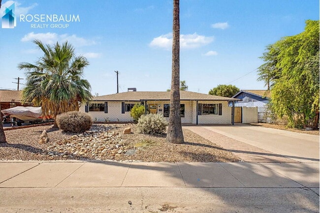 Foto del edificio - 7321 E Coronado Rd