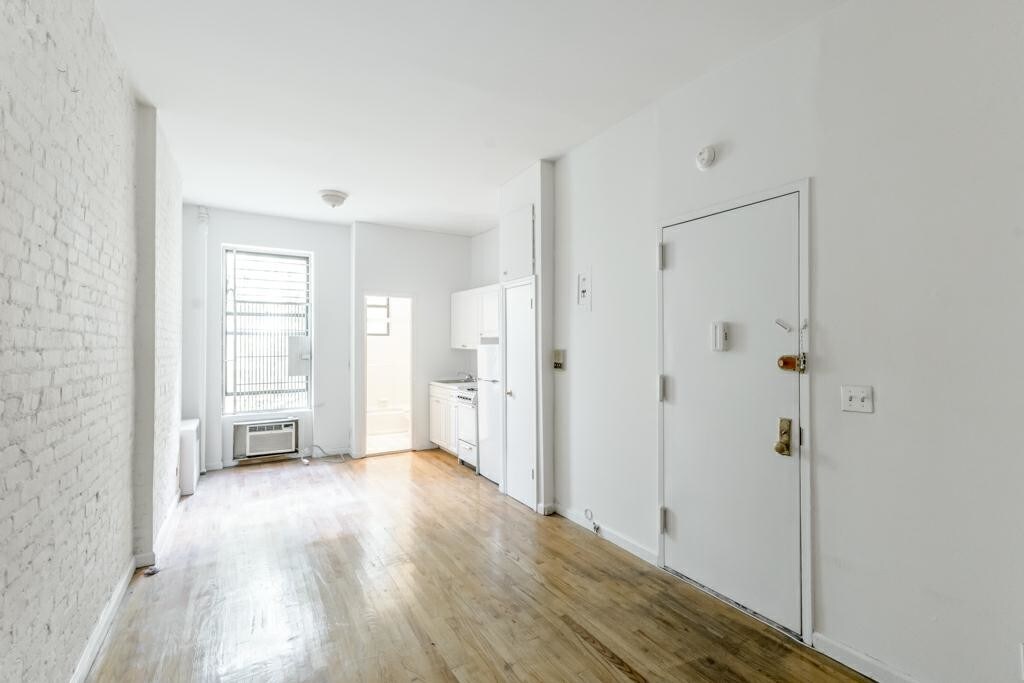 Foto principal - 322 East 89 Street