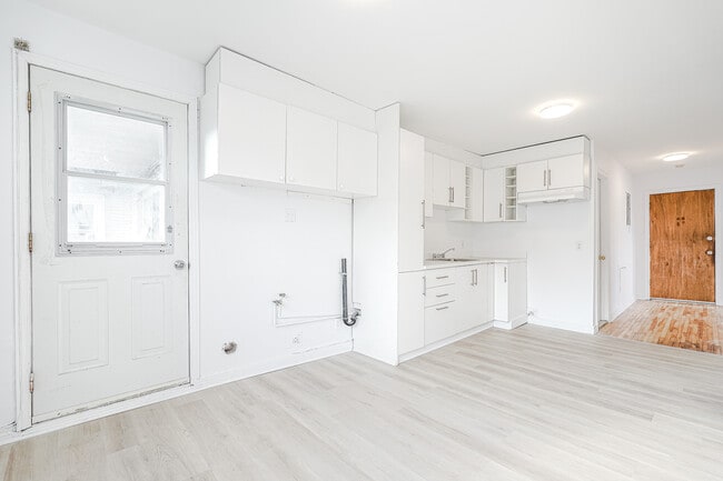 Photo du bâtiment - 5651 Boul Henri-Bourassa E