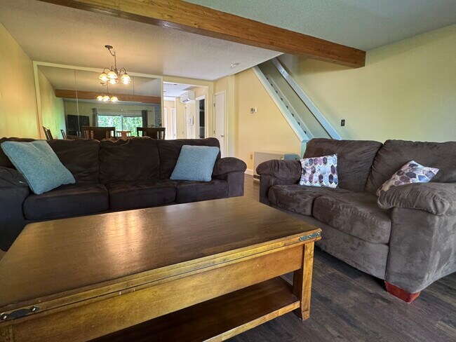 Sala de estar - 56 Mountain River Ave