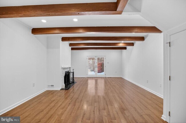 Foto del edificio - 275 S 3rd St