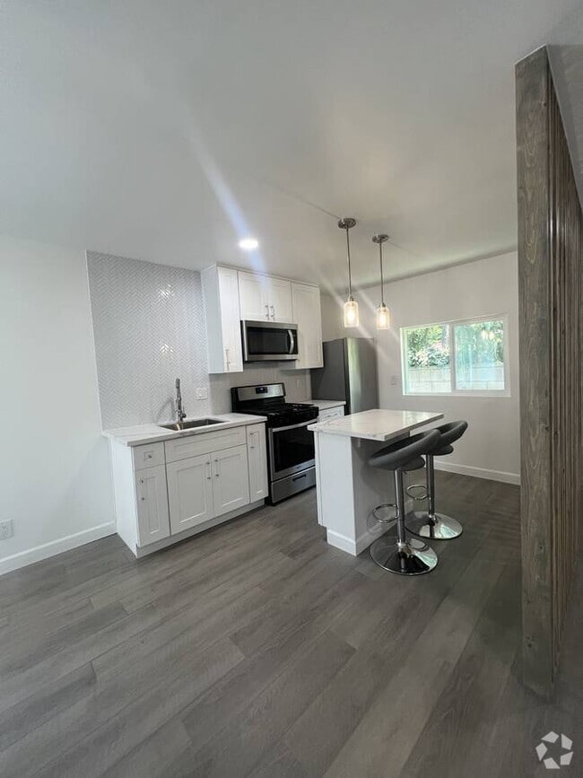 Building Photo - 3523 La Clede Ave