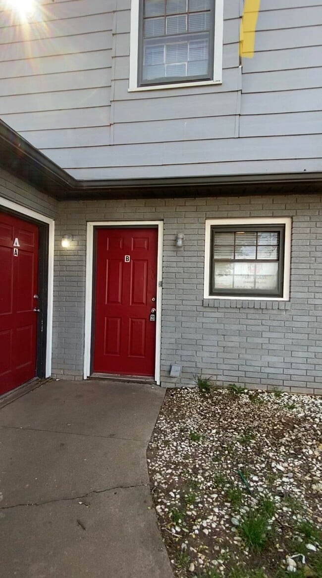 Building Photo - 2107 49th St