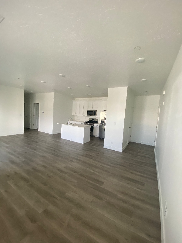 Foto principal - 5801 S Garnet Dr