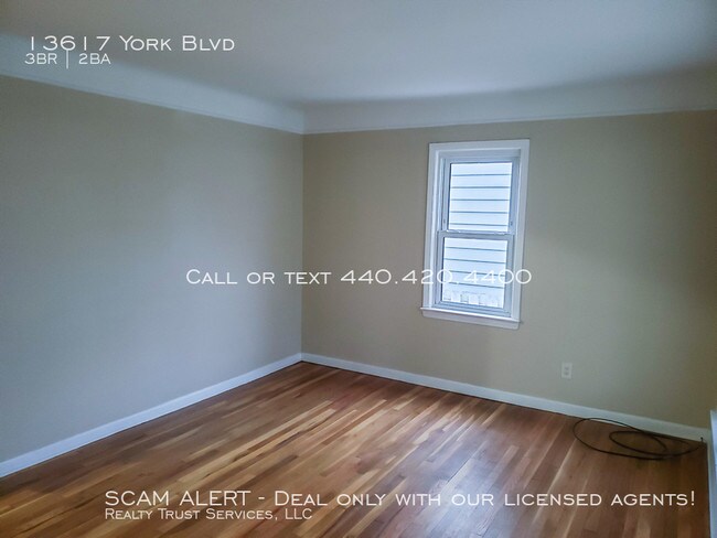 Building Photo - 13617 York Blvd