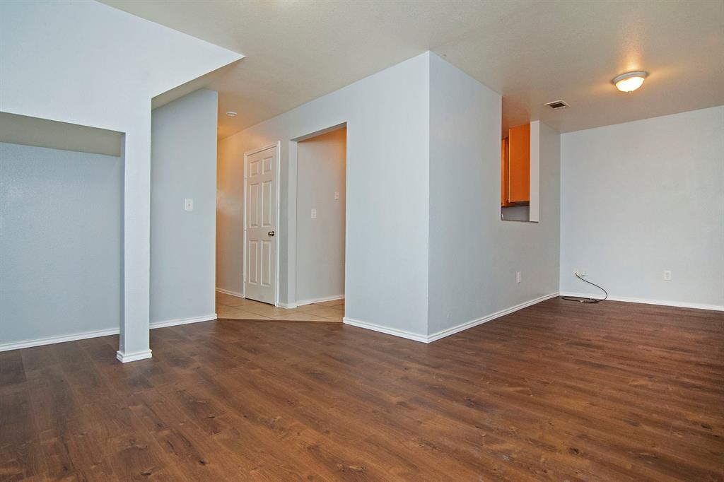 Foto principal - 7630 Anson Cir