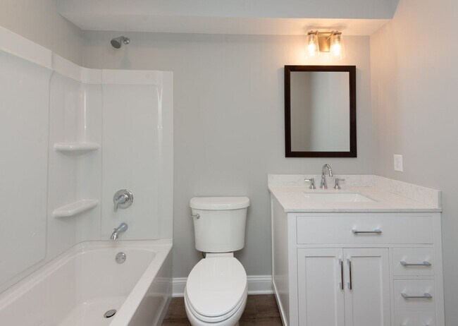 Interior Photo - 925 at North
