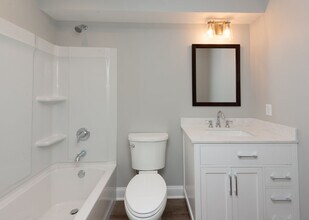 Interior Photo - 925 at North