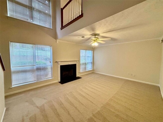 Building Photo - 3399 Benthollow Ln