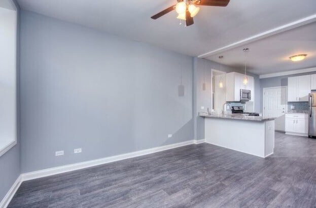 Primary Photo - 1302 N Greenview Ave