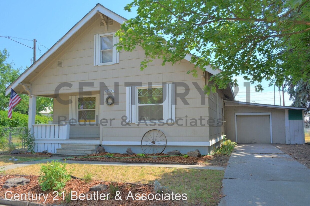 Primary Photo - 2 br, 1.5 bath House - 5418 E Commerce Ave