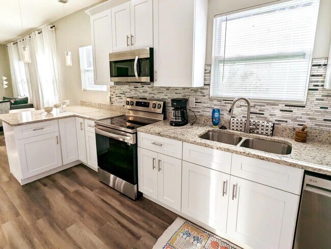 Foto del edificio - 1804 E Louisiana Ave